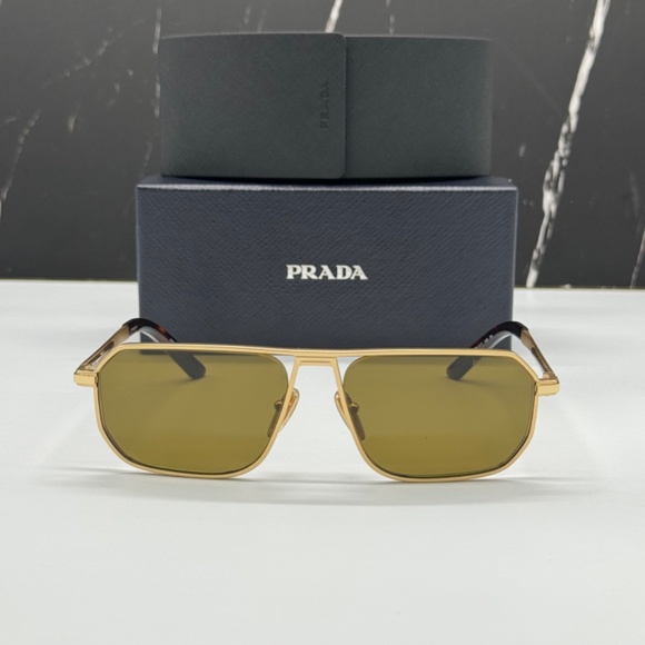 NEW SPR A53 1BK01T PRADA PRA53S 1BK01T UNISEX SUNGLASSES PR A53S 1BK01T SQUARE - Picture 2 of 13